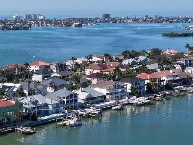 5947 BAYVIEW CIRCLE S, Gulfport, FL 33707