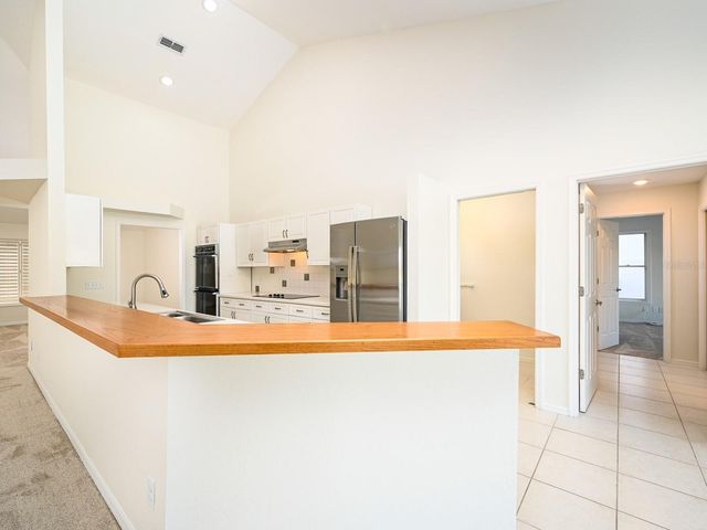 5947 BAYVIEW CIRCLE S, Gulfport, FL 33707