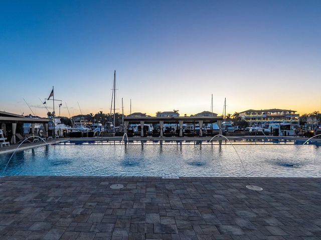 5947 BAYVIEW CIRCLE S, Gulfport, FL 33707