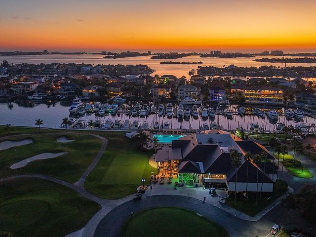 5947 BAYVIEW CIRCLE S, Gulfport, FL 33707