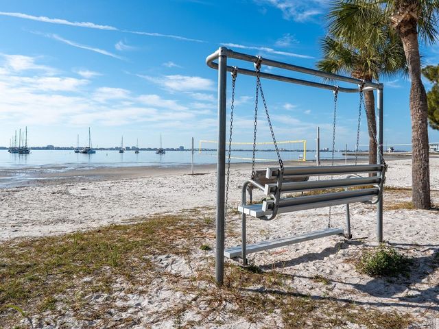 5947 BAYVIEW CIRCLE S, Gulfport, FL 33707