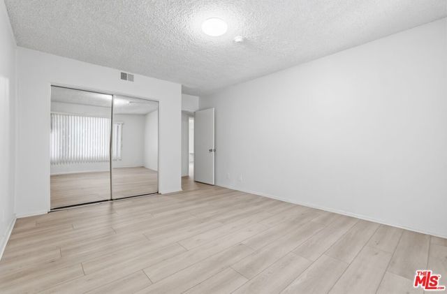 2332 S Beverly Glen Boulevard 3, Los Angeles, CA 90064