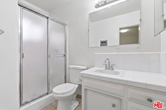 2332 S Beverly Glen Boulevard 3, Los Angeles, CA 90064
