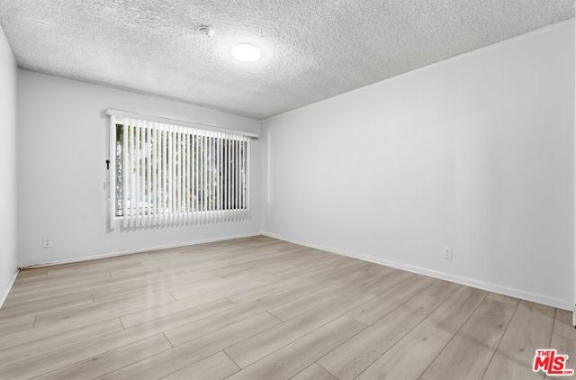 2332 S Beverly Glen Boulevard 3, Los Angeles, CA 90064