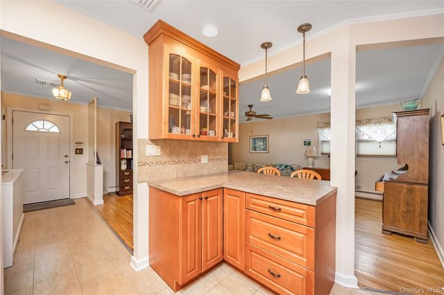 4606 247th Street, Douglaston, NY 11362