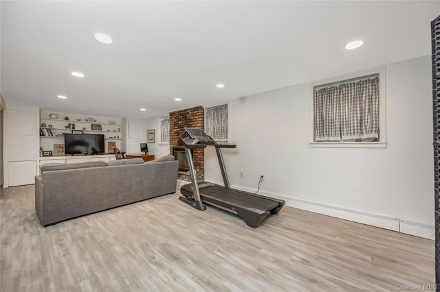 4606 247th Street, Douglaston, NY 11362