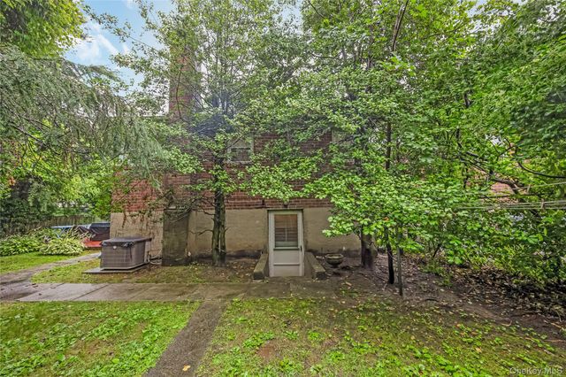 4606 247th Street, Douglaston, NY 11362