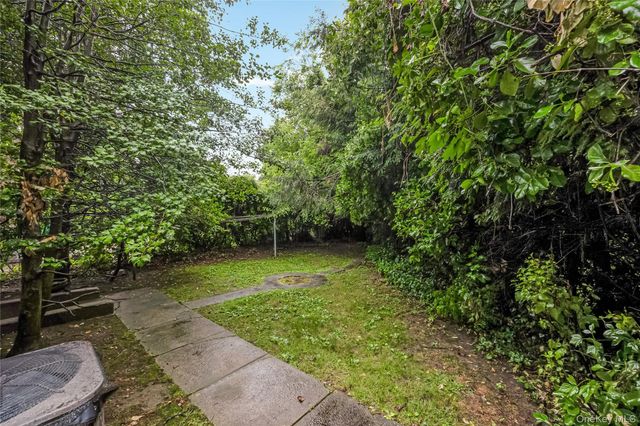 4606 247th Street, Douglaston, NY 11362