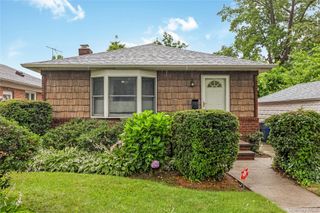 4606 247th Street, Douglaston, NY 11362