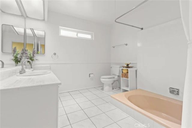 521 N California Street, Burbank, CA 91505