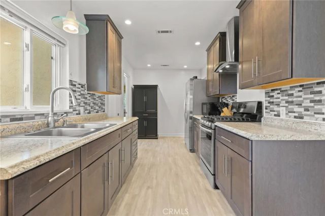 521 N California Street, Burbank, CA 91505