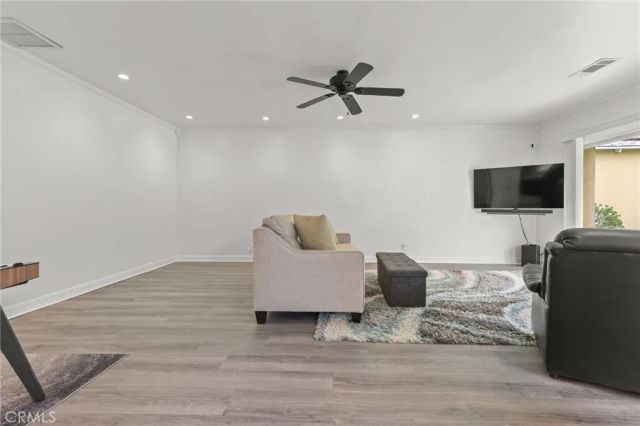 521 N California Street, Burbank, CA 91505