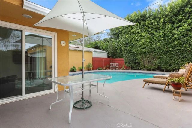 521 N California Street, Burbank, CA 91505