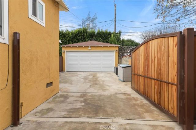 521 N California Street, Burbank, CA 91505