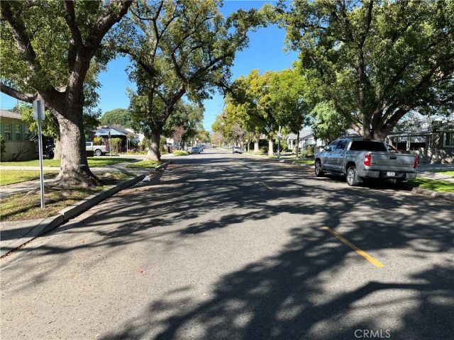 521 N California Street, Burbank, CA 91505