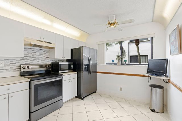 15450 Pembridge Avenue 164, Delray Beach, FL 33484