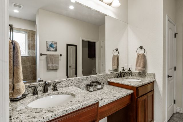 321 Bay Court, Gun Barrel City, TX 75156