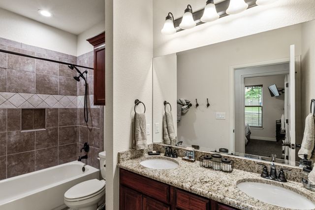 321 Bay Court, Gun Barrel City, TX 75156