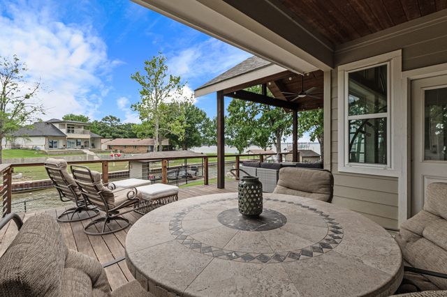 321 Bay Court, Gun Barrel City, TX 75156