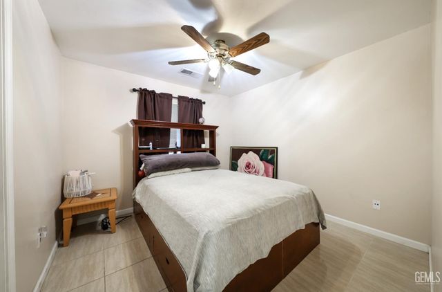 5918 Foss Ridge Court, Bakersfield, CA 93313