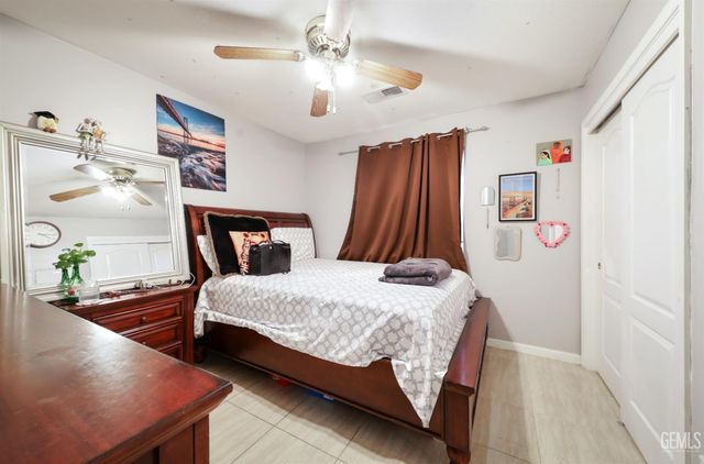 5918 Foss Ridge Court, Bakersfield, CA 93313