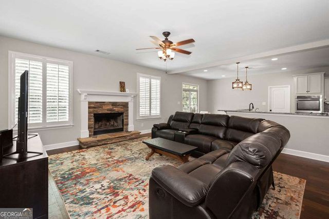 2725 GORDON Road, Senoia, GA 30276