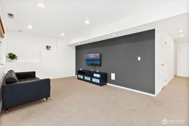 4619 Kennedy Avenue SE, Auburn, WA 98092