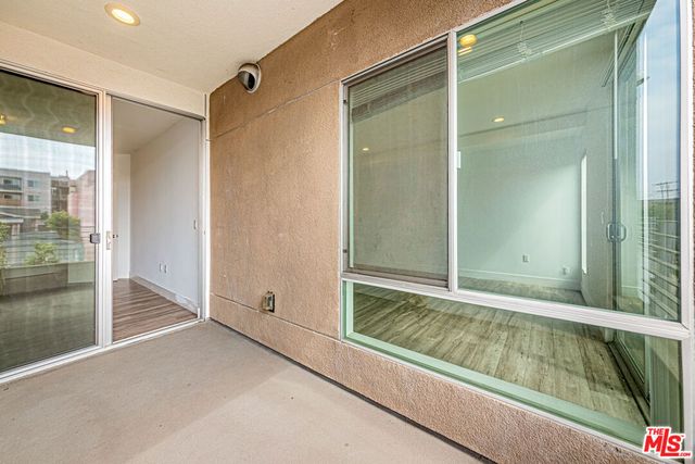 1101 S Harvard Boulevard 303, Los Angeles, CA 90006