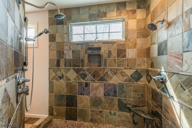 5 Tracey Ln, Mount Olive Twp., NJ 07828