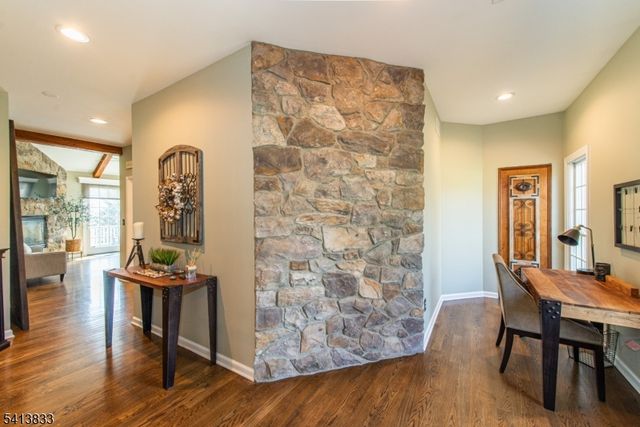 5 Tracey Ln, Mount Olive Twp., NJ 07828