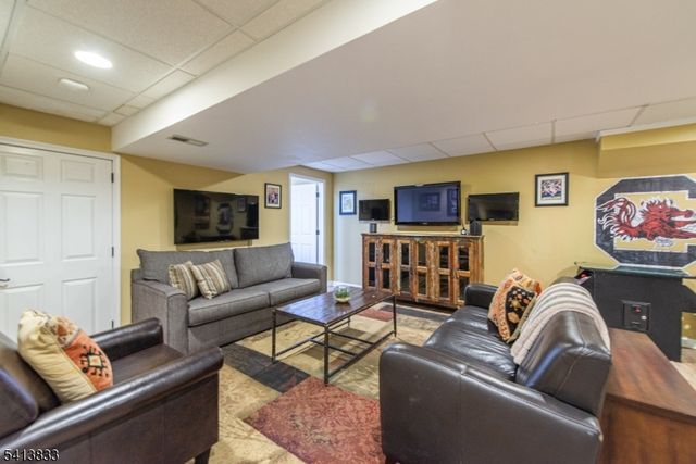 5 Tracey Ln, Mount Olive Twp., NJ 07828
