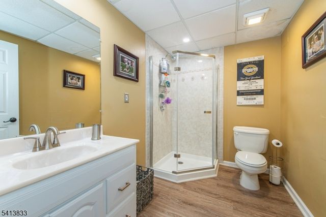 5 Tracey Ln, Mount Olive Twp., NJ 07828