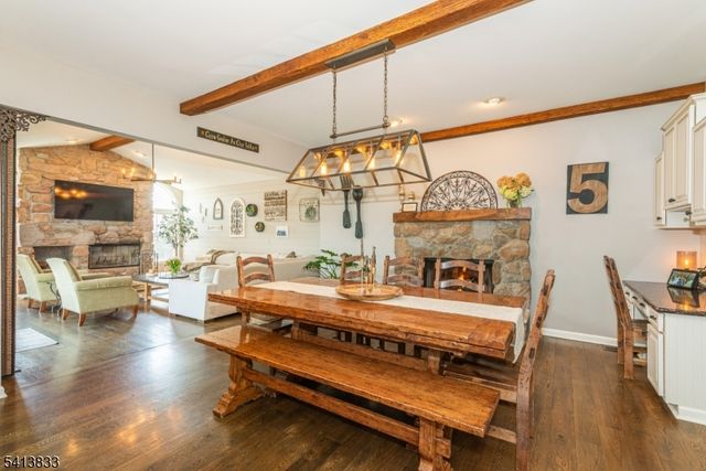 5 Tracey Ln, Mount Olive Twp., NJ 07828