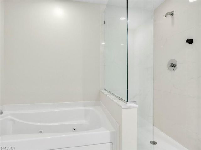 3000 Oasis Grand BLVD 2905, Fort Myers, FL 33916