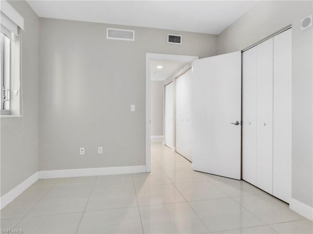 3000 Oasis Grand BLVD 2905, Fort Myers, FL 33916