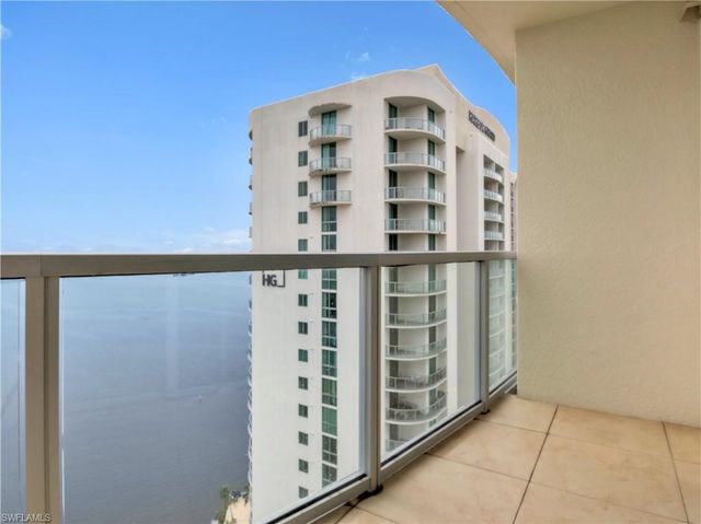 3000 Oasis Grand BLVD 2905, Fort Myers, FL 33916