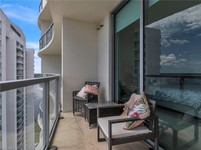 3000 Oasis Grand BLVD 2905, Fort Myers, FL 33916