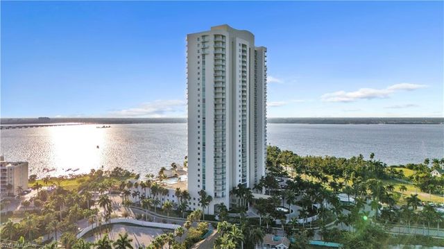3000 Oasis Grand BLVD 2905, Fort Myers, FL 33916
