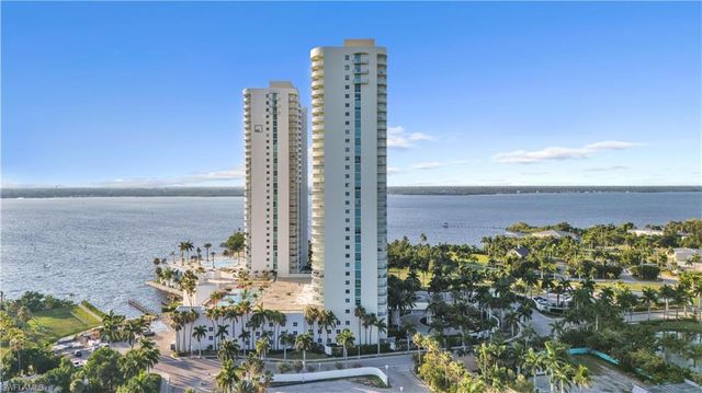 3000 Oasis Grand BLVD 2905, Fort Myers, FL 33916