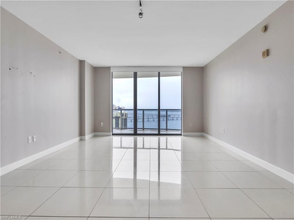 3000 Oasis Grand BLVD 2905, Fort Myers, FL 33916