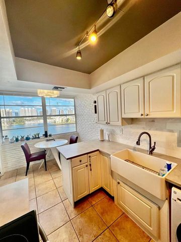 18041 Biscayne Blvd 804, Aventura, FL 33160