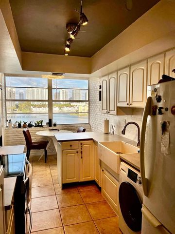 18041 Biscayne Blvd 804, Aventura, FL 33160