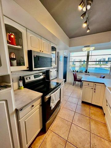 18041 Biscayne Blvd 804, Aventura, FL 33160