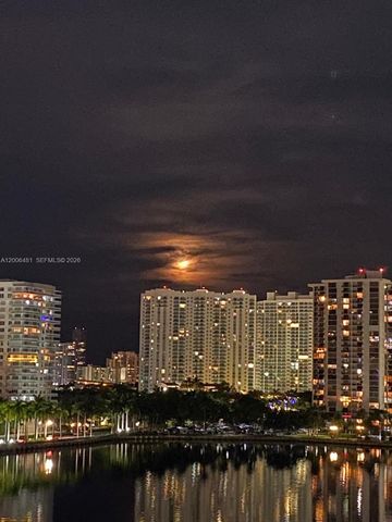 18041 Biscayne Blvd 804, Aventura, FL 33160