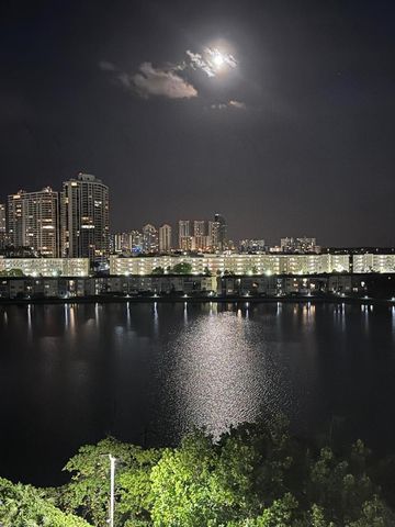 18041 Biscayne Blvd 804, Aventura, FL 33160