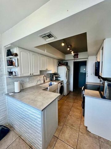 18041 Biscayne Blvd 804, Aventura, FL 33160