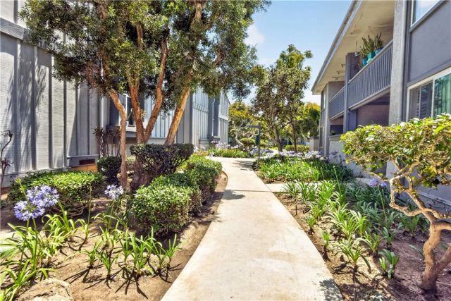 17142 Pacific Coast 201, Huntington Beach, CA 92649