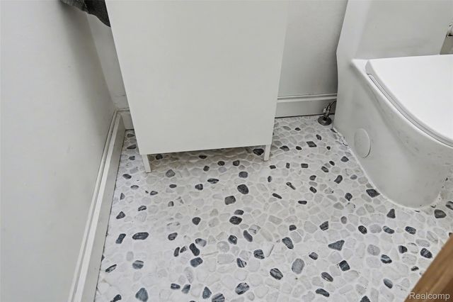 31030 Cousino Drive, Warren, MI 48092