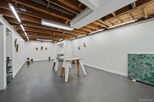 31030 Cousino Drive, Warren, MI 48092