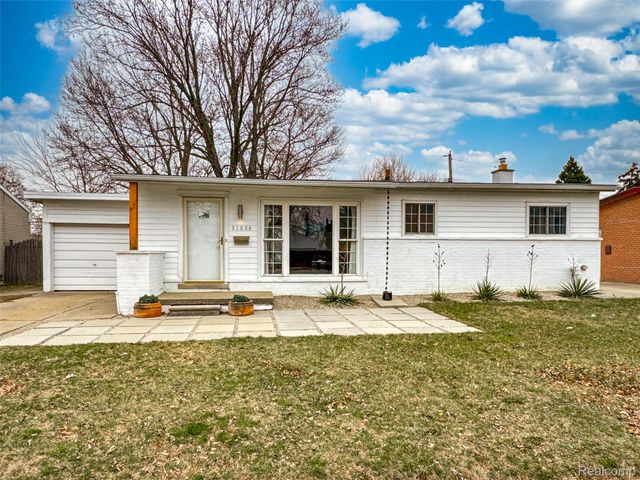 31030 Cousino Drive, Warren, MI 48092